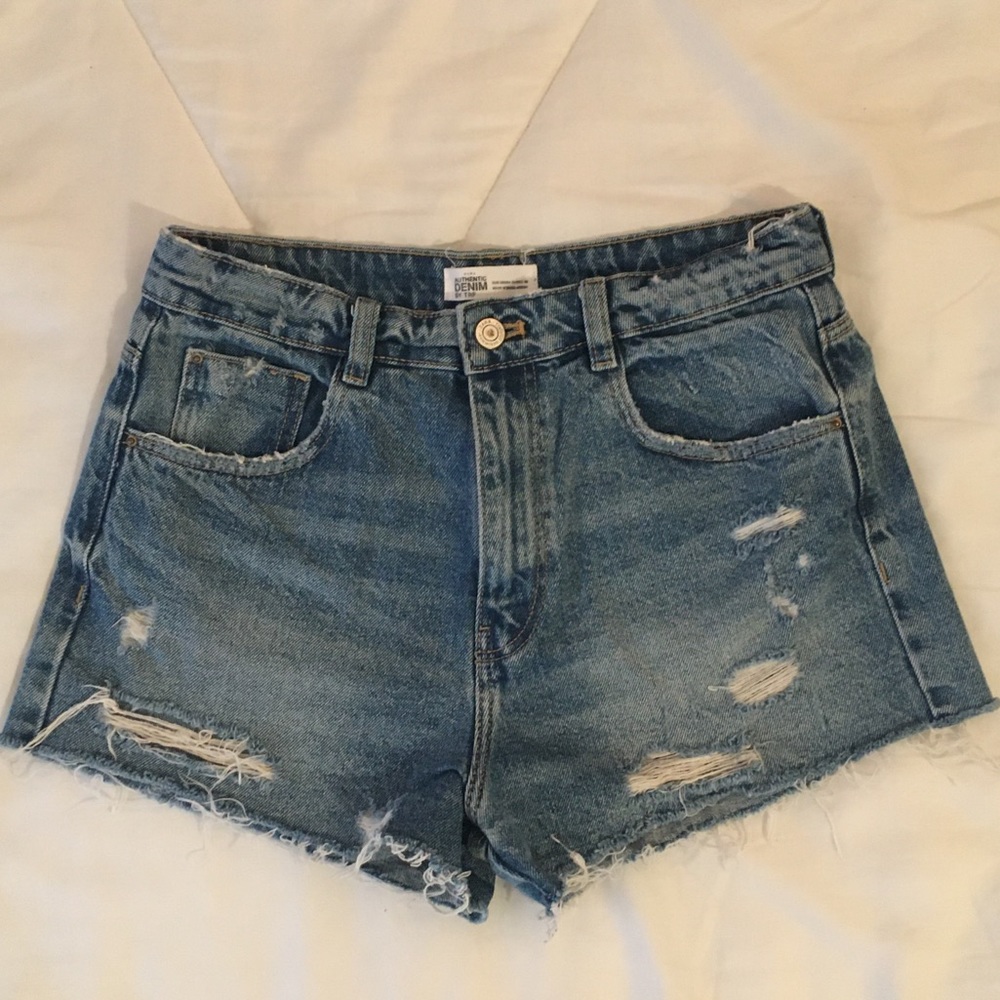 Zara Trafaluc high waisted jean shorts